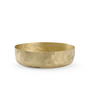 Cuenco para servir de latón de primera calidad con un patrón único adecuado para celebraciones indias y elegantes presentaciones de comida - Product Image 4