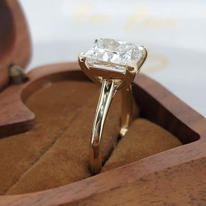 Bague de fiançailles en or 18 carats et argent sterling 925 avec diamant de laboratoire taille ronde et bande à trois pierres - Product Image 5