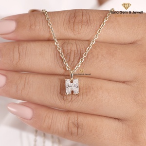 Colgante de Lujo con Letra Inicial H Personalizada, Diamante CVD Cultivado en Laboratorio, 1.00 Quilates, Oro Amarillo Sólido de 14K, Color F, Claridad VS1, para Mujer - Product Image 3