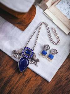 Conjunto de Collar de Plata Antigua y Latón, Diseño Elegante y Hermoso con Atractivo Trabajo en Piedras, con Perla como Piedra Principal, para Regalo - Product Image 2