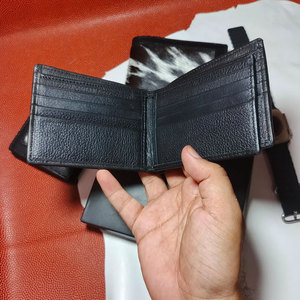 Portefeuille en cuir de vachette véritable fait main, portefeuille en cuir véritable pour homme, motif naturel, durable, portefeuille tendance - Product Image 1
