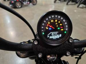 Moto Softail FXBB - Street Bob de haute performance, nouvelle moto cruiser - Product Image 2