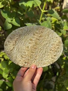 Boules faciales en loofah naturel de taille personnalisée de haute qualité, emballage biodégradable, cultivées dans une ferme vietnamienne, OEM, application faciale - Product Image 2