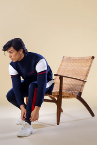 Conjunto Deportivo Elegante para Hombre, Traje Deportivo Personalizado al por Mayor, Conjunto de Sudadera de Poliéster OEM, Ropa Deportiva para Correr, Diseño 2 en 1 - Product Image 3