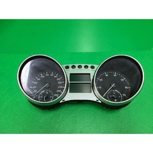 ชุดหน้าปัดมาตรวัดความเร็ว/แผงหน้าปัดรถยนต์ M-class รุ่น US A2515400448 - Product Image 1