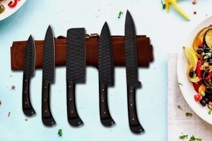 Ensemble de couteaux de chef en acier au carbone forgé sur mesure de qualité supérieure, couteaux de cuisine faits à la main avec étui en cuir véritable, 5 pièces - Product Image 1