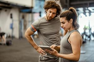 Application de suivi de la forme physique avancée sur internet pour les entraîneurs - Plans d'entraînement, suivi des progrès, chat en direct, analyse des performances - Product Image 5
