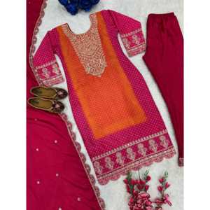 Hermoso Conjunto de Top, Pantalón y Dupatta para Fiestas Indias y Pakistaníes - Product Image 1