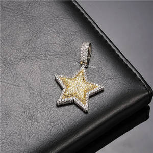 เครื่องประดับเพชรโมอิสสีเงินสเตอร์ลิง925ขัดเงาขนาด4.2ซม. 2.9ซม. สั่งทำได้ OEM ODM ขายส่งผู้ผลิตที่ยอดเยี่ยมของผู้ชาย - Product Image 2