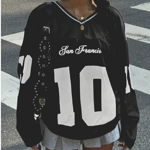 เสื้อเจอร์ซีย์อเมริกันฟุตบอลแบบสตรีทแวร์ พิมพ์ลาย โพลีเอสเตอร์ 100% ระบายอากาศได้ดี  แบบยูนิเซ็กซ์  ปักโลโก้ตัวอักษร  ชุดทีม  รับสั่งทำได้ - Product Image 4