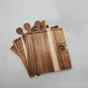 Plateau à apéritifs en bois d'acacia de style élégant avec porte-verres et assiettes à snacks pour fêtes et restaurants, en provenance du Vietnam - Product Image 3