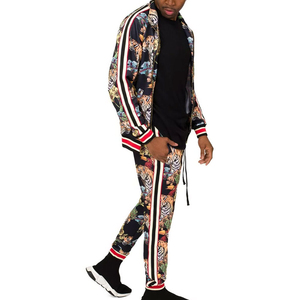 Conjuntos Deportivos Sublimados Ligeros y Cómodos para Hombre, 100% Algodón Original, Conjunto de 2 Piezas con Logotipo Personalizado OEM - Product Image 6