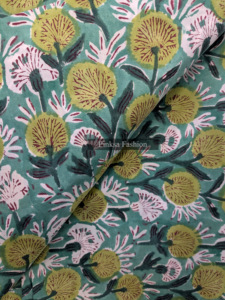 Tissu en coton imprimé à la main de qualité supérieure, fabriqué en Inde, respectueux de l'environnement, teinture naturelle, imprimé floral, textile pour robe d'été, décoration de la maison, chemises - Product Image 4