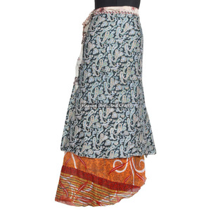 Vêtements de plage : Jupe portefeuille longue en soie vintage 'Magic' de 38 pouces, Robe en soie vintage, Sarong portefeuille long à col licou, Jupe portefeuille, Taille 50 pouces - Product Image 6