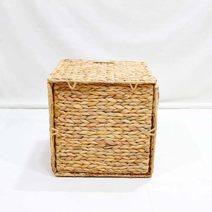 Handwoven <b>Square</b> Rattan <b>Storage</b> <b>Basket</b> With Lid Rustic Style For Living Room Organization - Product Image 4