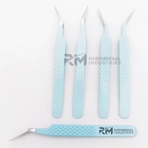 Pince à cils RABIAMIRAAL INDUSTRIES en acier inoxydable, pointe de précision, surface lisse, logo personnalisé, revêtement bleu RMI-AS-EET-171072 - Product Image 1