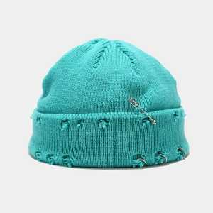 Gorro de punto turquesa con decoración de remaches, estilo punk, unisex, para adultos, hecho a mano, color sólido, 56-58 cm - Product Image 1