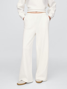 ชุดเซ็ตแฟชั่นสไตล์ฝรั่งเศส OEM ผ้าเฟรนช์เทอร์รี่ลำลองสำหรับผู้หญิง เสื้อสเวตเชิ้ตคอกลมโอเวอร์ไซส์ 2 ชิ้น และกางเกงขายาวทรงหลวมสีพื้นสำหรับฤดูหนาว - Product Image 3