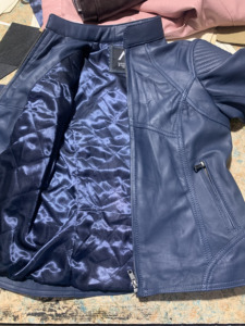 Chaqueta de Moto para Hombre en Cuero PU Azul, Cuello Alto, Cierre de Cremallera, Corte Ajustado, Manga Regular, Color Sólido, Diseño Repujado, para Otoño - Product Image 6