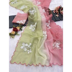 Vestidos de Diseñador para Carrera Profesional - Elegante Sari con Bordado de Lentejuelas - Product Image 3