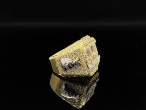 Nouvelle montre bague tendance en moissanite style hip-hop avec sertissage à griffes, plaquée argent, pour fiançailles, mariage et anniversaire - Product Image 3