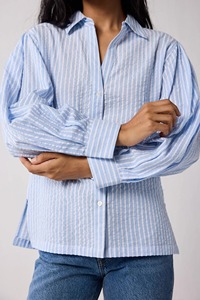 Camisa Oversize a Rayas Azules para Mujer |   Blusa Casual de Lino y Algodón con Botones y Mangas Largas |   Fabricante OEM ODM - Product Image 6