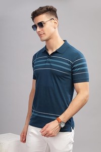 Camiseta de punto para hombre, azul marino, teñida con hilo en la parte delantera, de tejido grueso, manga corta, corte regular, estilo urbano informal - Product Image 2