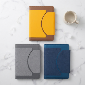 Agenda en cuir premium Aurelux avec fermeture magnétique sécurisée, reliure rigide, dorure jaune-brun, format A5, pour la planification quotidienne et le travail de bureau - Product Image 1