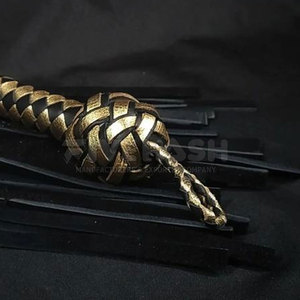 Flogger en cuir de style classique, coutures robustes, bandes flexibles, poignée simple, facile à utiliser - Product Image 5