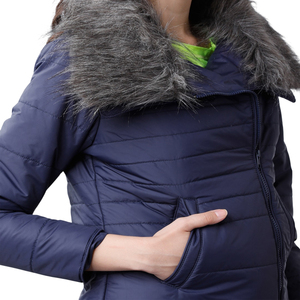 Veste matelassée d'hiver pour femmes grandes tailles, bleu marine, avec capuche en fourrure - Product Image 5