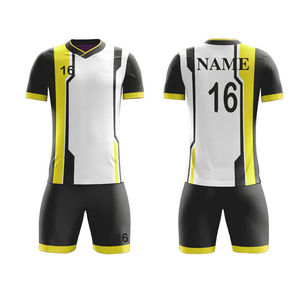 Meilleurs uniformes de football en polyester par sublimation, shorts à séchage rapide, chaussettes d'entraînement personnalisées, prix de gros OEM, unisexe, sur mesure - Product Image 1
