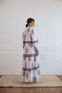 Robe longue personnalisée de haute qualité à imprimé Boho Vintage Silhouette de ligne de broderie en dentelle pour femmes pour des vacances à la plage - Product Image 4