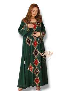 AWAIS HOUSE 2025 ชุดเดรสยาวทรงเอไลน์ผ้ากำมะหยี่สีม่วงปักลายหรูหราสำหรับสุภาพสตรี เรียบง่าย สง่างาม ดูดี  รักษาสิ่งแวดล้อม - Product Image 2