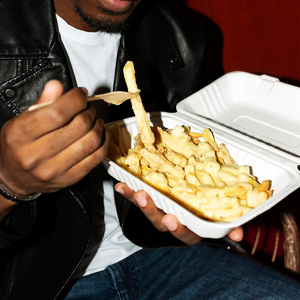 Boîtes alimentaires à clapet compostables, étanches et robustes 9x6 en bagasse, avec couvercles jetables pour restaurants - Product Image 6