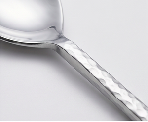 Ensemble de couverts minimalistes en métal avec manche martelé, finition miroir haute brillance, compatible lave-vaisselle, idéal pour les mariages - Product Image 2