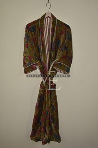 Kimono de Terciopelo Verde Musgo Lujoso para Mujer, Hecho a Mano con Estampado Floral Paisley, Largo, Ecológico, Transpirable, con Cordón Ajustable para Verano - Product Image 2