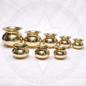 Ensemble de supports à tomates Nanda en laiton antique, base de lampe à huile artisanale, support Diya, motif paon, décoration de temple et de maison, décoration Diwali - Product Image 4