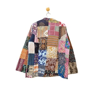 Vente en gros de veste indienne matelassée en coton multi-patchwork faite à la main Jaipuri Vintage en coton Kantha réversible sans manches en coton - Product Image 6