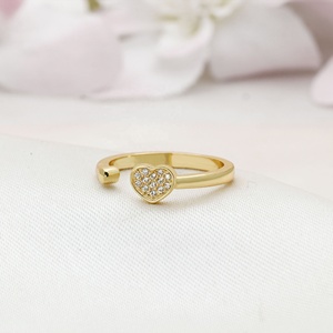 แหวนเงินแท้ 925 ชุบทองคำขาวประดับเพชร CZ รูปหัวใจแบบเปิด ขายส่ง Memoria Jewels - Product Image 1