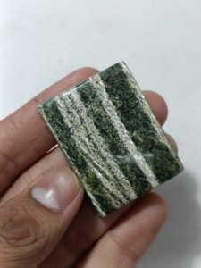 โอปอลสีเขียวสวิสแท้ 100% คุณภาพส่งออกพิเศษ สำหรับทำเครื่องประดับสวยงาม อัญมณีเม็ดเดี่ยว DIY อุปกรณ์ตกแต่งเครื่องประดับ ขายส่ง - Product Image 2