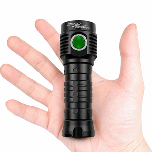 Lampe torche LED compacte rechargeable ZEROBEAM F5, portée 350 m, USB-C, IPX8, lumière tactique de survie, stroboscope, minuterie, intensité réglable - Product Image 1