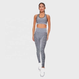 Women's Solid Racerback U-NECK Sports Bra with Removable Padded <b>Cups</b> Medium Support <b>for</b> Running Yoga Exercise Spandex/Polyester - Product Image 4