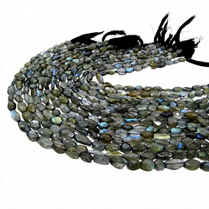 Perles ovales facettées en labradorite bleue naturelle, 6x8mm à 7x10mm, perles authentiques en forme de Mani arc-en-ciel noir, brin de 13 pouces de long - Product Image 2