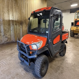 Livraison rapide - Véhicule utilitaire Kubota RTV-X1100C 2024 - Véhicule tout-terrain robuste 4x4 - Tracteur à roues latérales électrique certifié EPA et EEC - Product Image 4