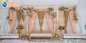 Traditional Tamil Wedding Kalyanam Stage Decor Ornate White & <b>Gold</b> <b>Backdrop</b> Panels Buy Classic Palace-Style Wedding Stage Setup - Product Image 4