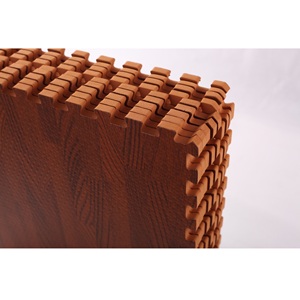 แผ่นรองคลานแบบประกบลายไม้ EVA คุณภาพสูง เป็นมิตรกับสิ่งแวดล้อม สำหรับตกแต่งบ้าน ป้องกันความร้อน ขายส่ง OEM - Product Image 4