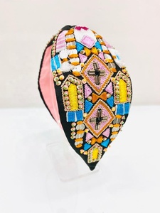 La más nueva diadema de turbante indio anudada bordada a mano de estilo bohemio tradicional con detalle de cuentas de semillas hecha a mano - Product Image 3