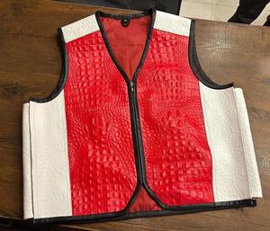 Gilet de moto en cuir véritable de qualité supérieure personnalisé pour hommes, imperméable et respirant, taille plus, fabriqué au Pakistan - Product Image 3