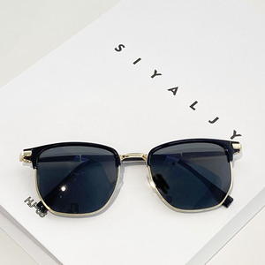 Fashionable Design Comfortable Sunglasses UV Resistant for Men and Women Sun Shading for Outdoor Activities Fishing Sunglasses - Product Image 3