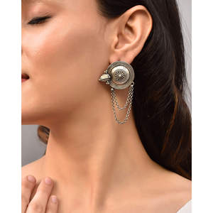Pendientes de Plata de Moda Banjara de Meera Jaipur - Product Image 1